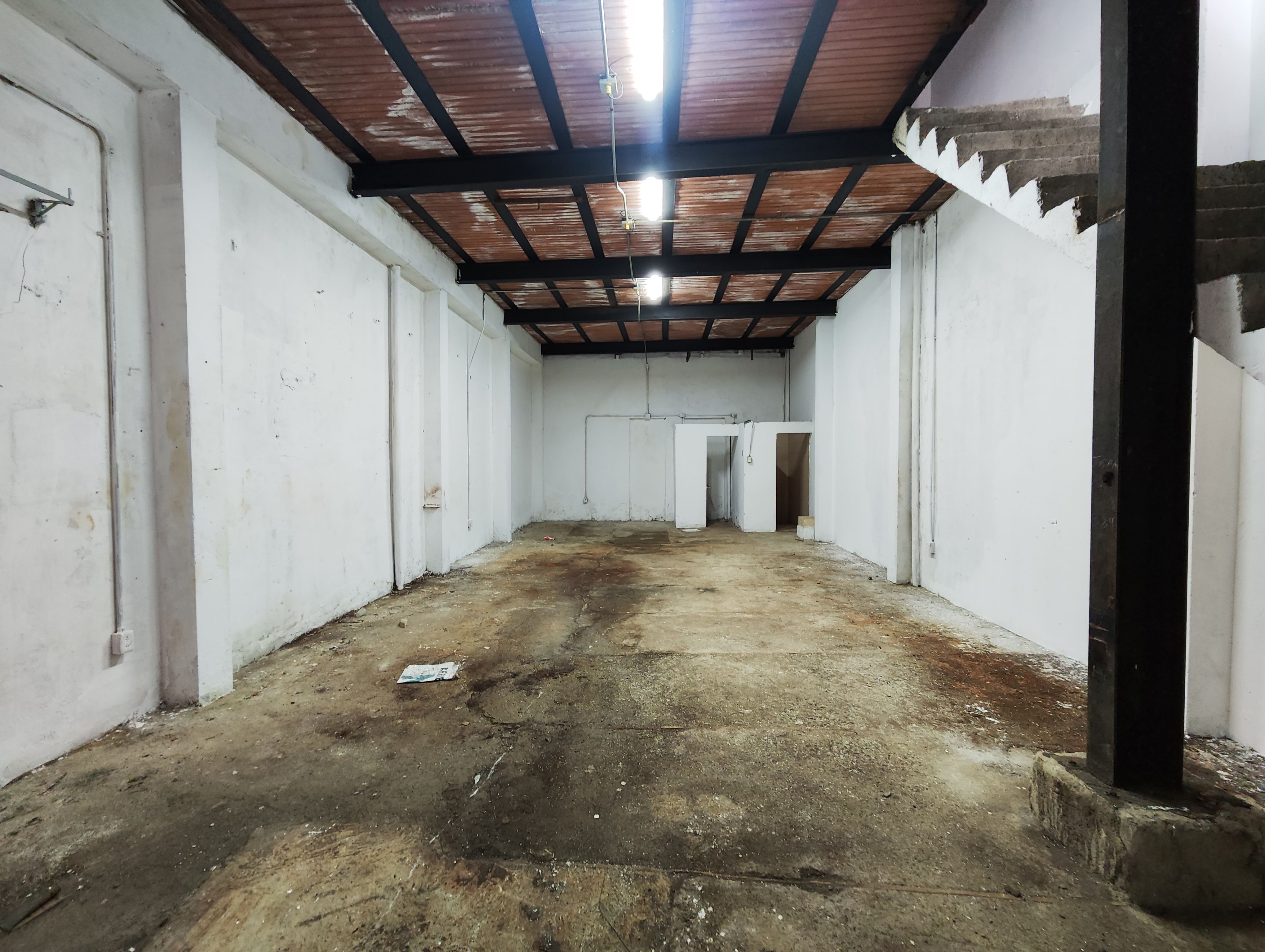 Bodega en arriendo Antioquia Medellín El Chagualo 162 m2 Habitaciones 0 Baños 2 Garajes 0 Precio $12000000