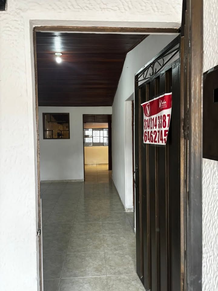 Casa en venta Santander Girón El Poblado 100 m2 Habitaciones 4 Baños 3 Garajes 0 Precio $380000000