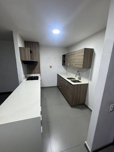 Apartaestudio en arriendo Antioquia Envigado La Pradera 70 m2 Habitaciones 1 Baños 2 Garajes 1 Precio $3300000