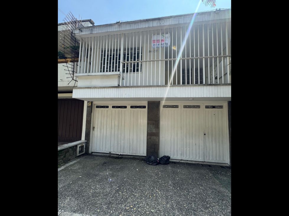 Casa en arriendo Antioquia Medellín Simon Bolivar 200 m2 Habitaciones 4 Baños 3 Garajes 1 Precio $4800000