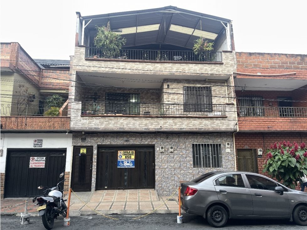 Casa en venta Antioquia Itagüí Itagüí 226 m2 Habitaciones 4 Baños 4 Garajes 1 Precio $900000000