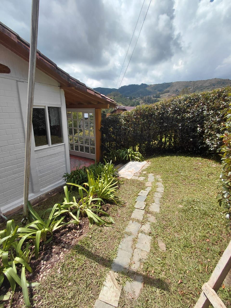 Casa Campestre en arriendo Antioquia Guarne Punto Mayor 300 m2 Habitaciones 2 Baños 2 Garajes 2 Precio $2200000