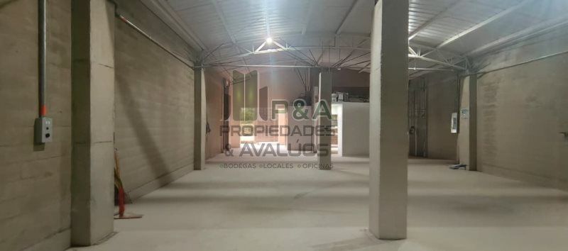 Bodega en arriendo Antioquia Medellín San Antonio De Prado 320 m2 Habitaciones 0 Baños 2 Garajes 0 Precio $8500000