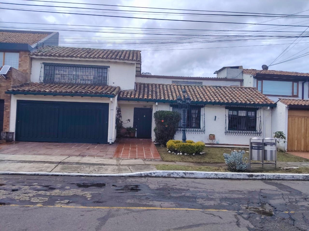 Casa en venta Cundinamarca Bogotá Mónaco 340 m2 Habitaciones 4 Baños 5 Garajes 4 Precio $1700000000