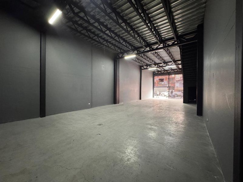 Bodega en arriendo Antioquia Envigado La Mesa 180 m2 Habitaciones 0 Baños 1 Garajes 0 Precio $10500000