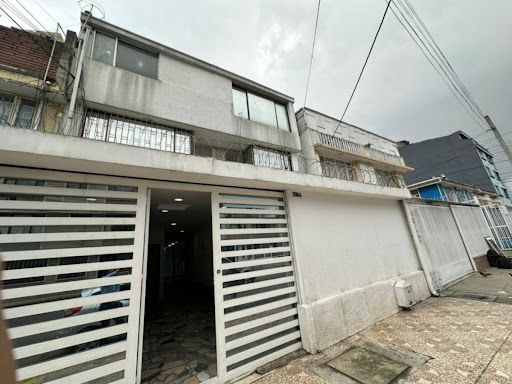 Casa en arriendo Cundinamarca Bogotá Santa Isabel Sur 280 m2 Habitaciones 9 Baños 9 Garajes 1 Precio $6000000