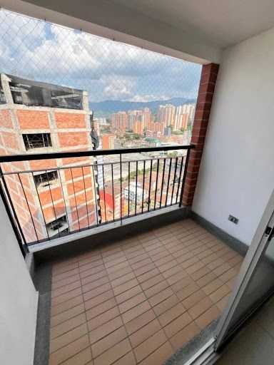 Apartamento en arriendo Antioquia Medellín Aliadas Del Sur 60 m2 Habitaciones 2 Baños 2 Garajes 1 Precio $2800000