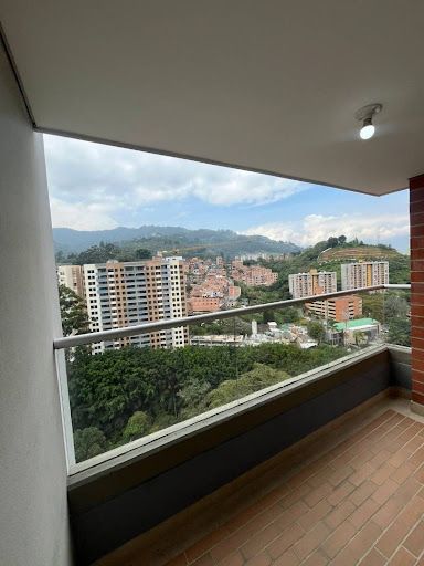 Apartamento en arriendo Antioquia Envigado El Chinguí 70 m2 Habitaciones 2 Baños 2 Garajes 1 Precio $3000000