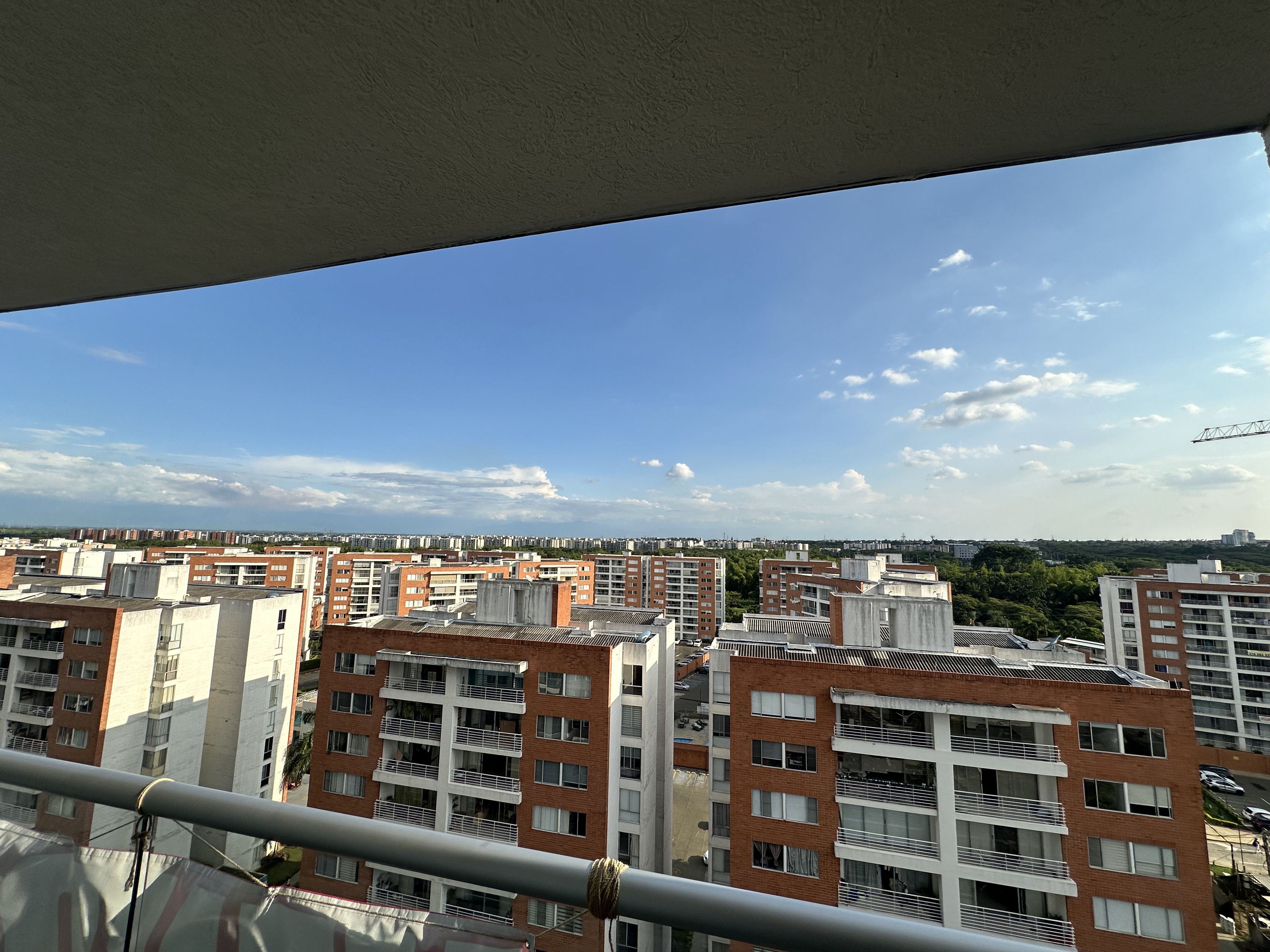 Apartamento en venta Valle Del Cauca Cali Lili 0 m2 Habitaciones 3 Baños 3 Garajes 2 Precio $690000000