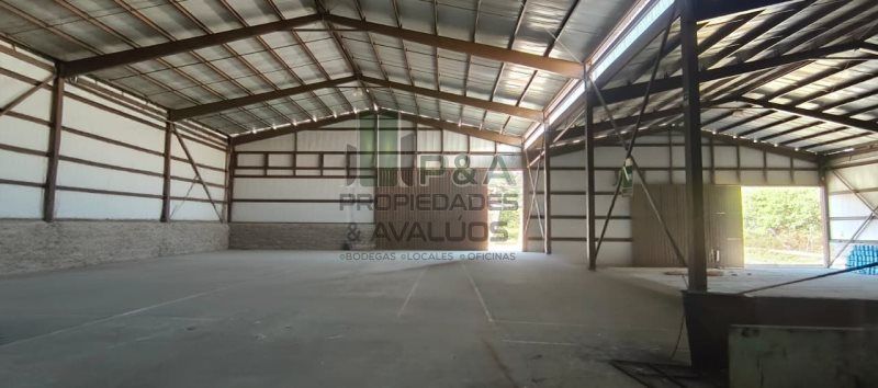 Bodega en arriendo Antioquia Medellín Universidad Nacional 10000 m2 Habitaciones 0 Baños 1 Garajes 0 Precio $50000000