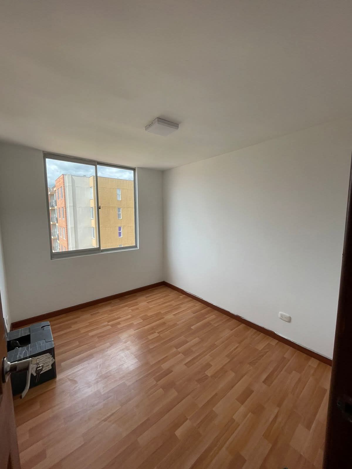 Apartamento en arriendo Cundinamarca Madrid Sosiego 68 m2 Habitaciones 3 Baños 2 Garajes 1 Precio $1086000