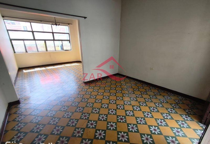 Casa en arriendo Antioquia Medellín Caicedo 210 m2 Habitaciones 4 Baños 2 Garajes 0 Precio $3900000