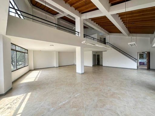 Oficina en arriendo Antioquia Medellín Guayabal 225 m2 Habitaciones 0 Baños 2 Garajes 0 Precio $7000000