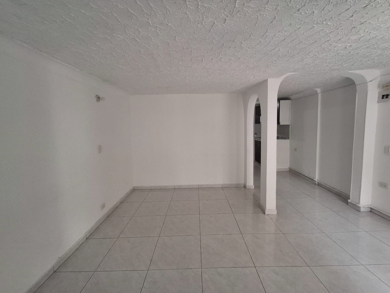 Apartamento en arriendo Valle Del Cauca Cali Ciudadela Floralia 63 m2 Habitaciones 2 Baños 1 Garajes 0 Precio $800000