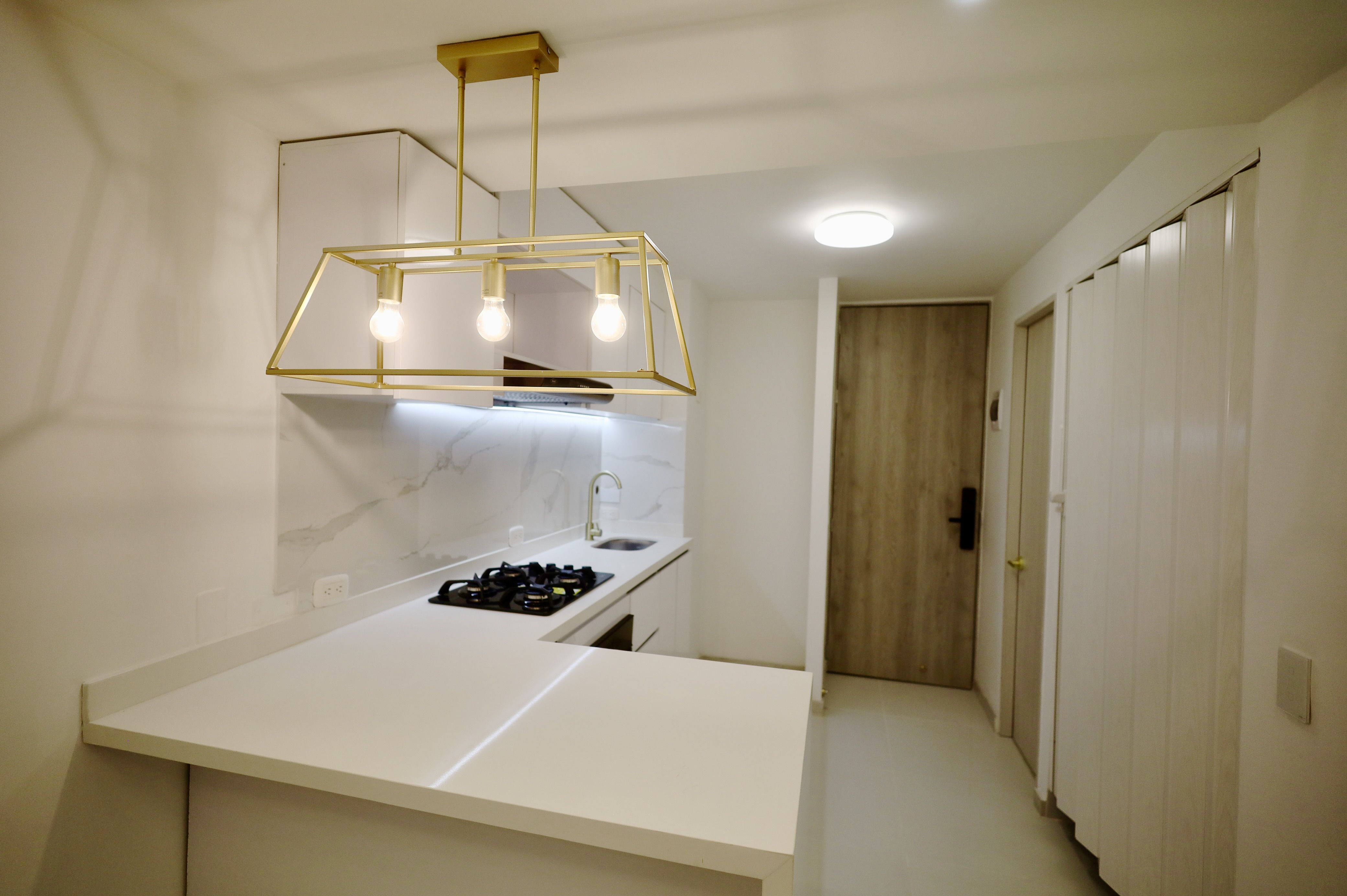 Apartaestudio en arriendo Valle Del Cauca Cali Ciudad Los Álamos 40 m2 Habitaciones 1 Baños 2 Garajes 0 Precio $1800000