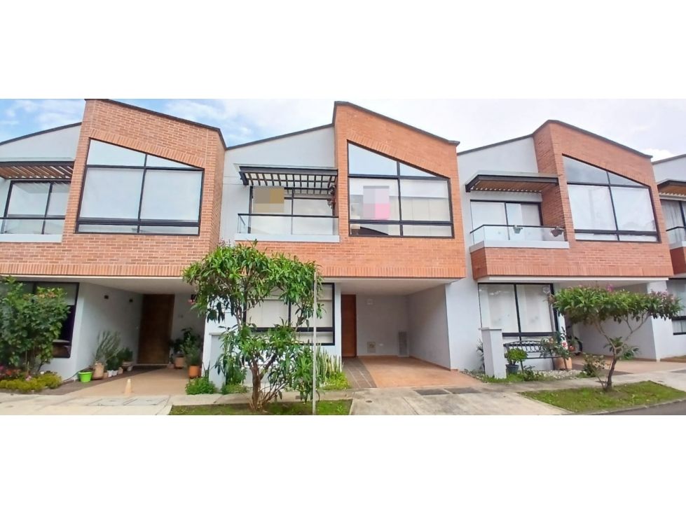 Casa en arriendo Antioquia La Ceja Ciudadela De Las Flores 134 m2 Habitaciones 3 Baños 3 Garajes 1 Precio $3700000