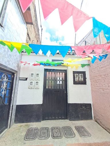 Casa en venta Cundinamarca Bogotá Las Cruces 126 m2 Habitaciones 4 Baños 2 Garajes 0 Precio $349000000