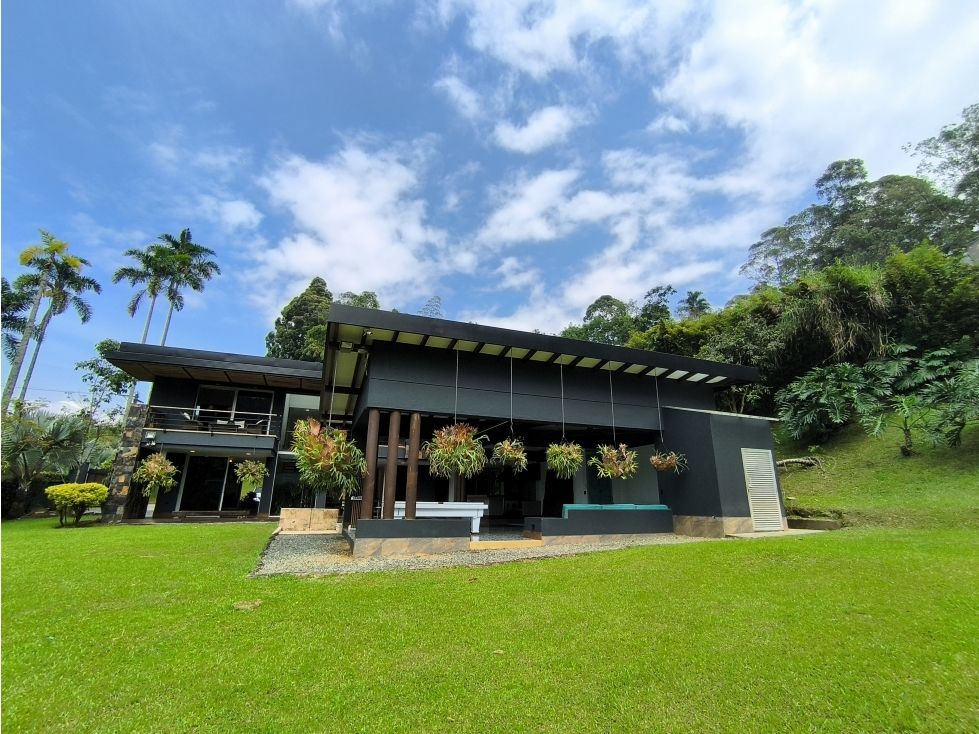 Casa en venta Antioquia Envigado El Chocho 600 m2 Habitaciones 5 Baños 8 Garajes 3 Precio $4200000000