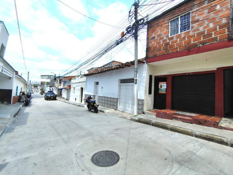 Local en arriendo Santander Piedecuesta Hoyo Chiquito 10 m2 Habitaciones 0 Baños 1 Garajes 0 Precio $700000