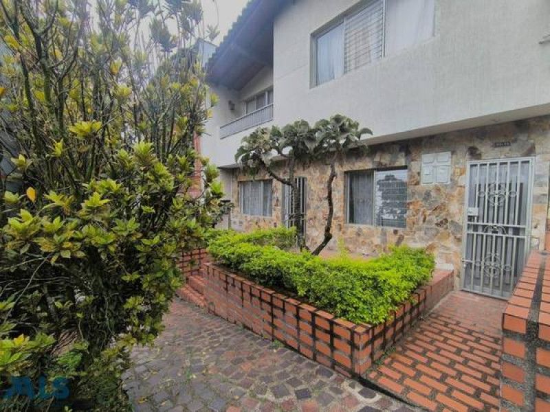 Casa en venta Antioquia Medellín Santa Monica 103 m2 Habitaciones 4 Baños 2 Garajes 0 Precio $475000000