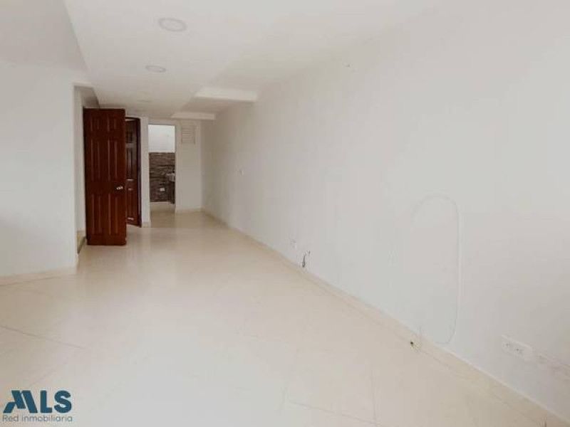 Casa en venta Antioquia Medellín Pajarito 69 m2 Habitaciones 3 Baños 2 Garajes 0 Precio $300000000