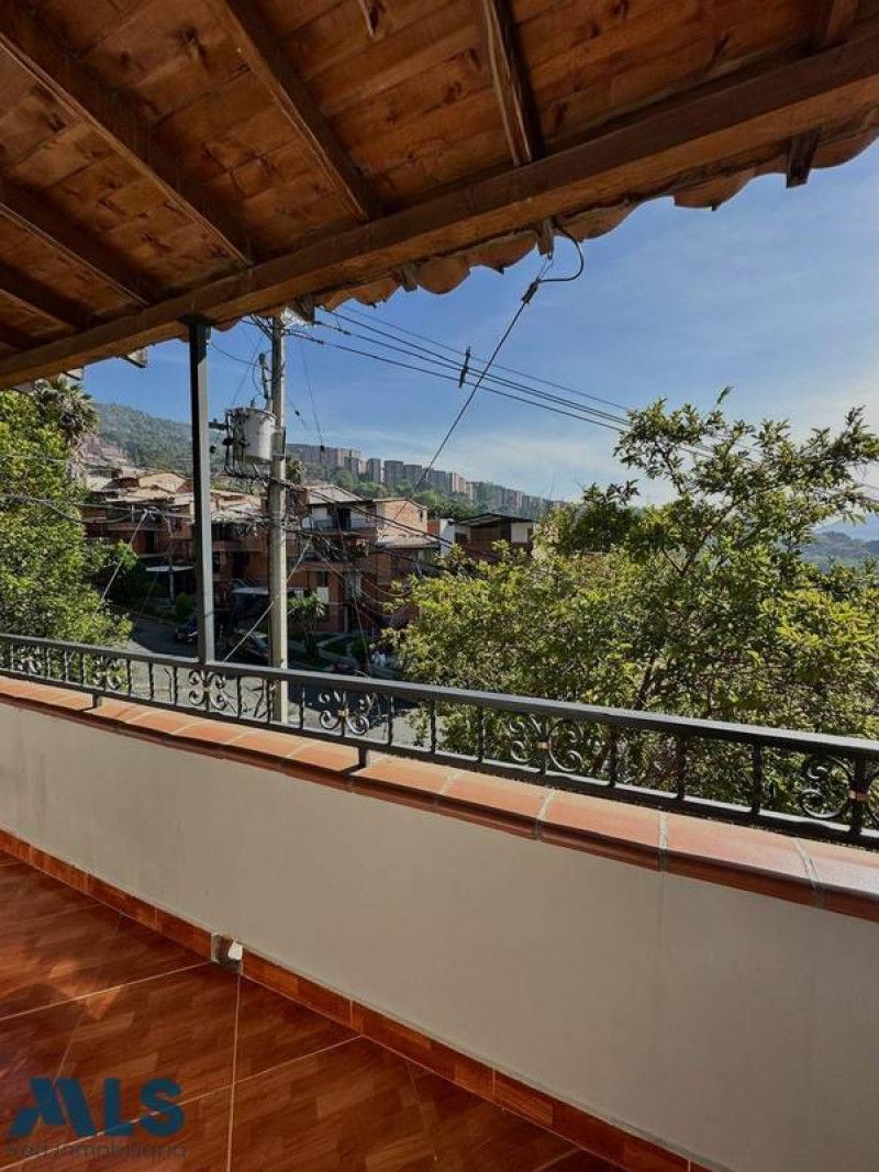 Casa en venta Antioquia Medellín Cucaracho 100 m2 Habitaciones 5 Baños 2 Garajes 0 Precio $340000000