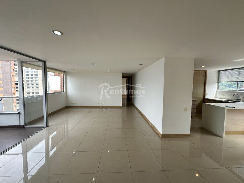 Apartamento en arriendo Antioquia Medellín Corazon De Jesus 140 m2 Habitaciones 3 Baños 4 Garajes 2 Precio $8000000