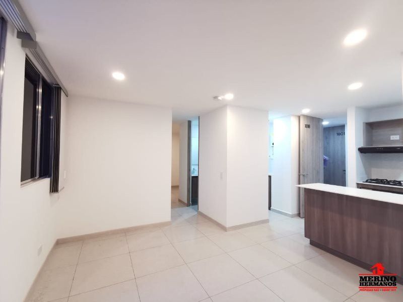 Apartamento en arriendo Antioquia Medellín El Diamante No2 70 m2 Habitaciones 3 Baños 2 Garajes 1 Precio $3800000