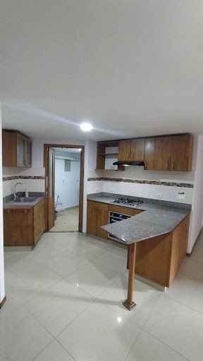 Apartamento en arriendo Antioquia Sabaneta Betania 100 m2 Habitaciones 3 Baños 2 Garajes 2 Precio $3100000
