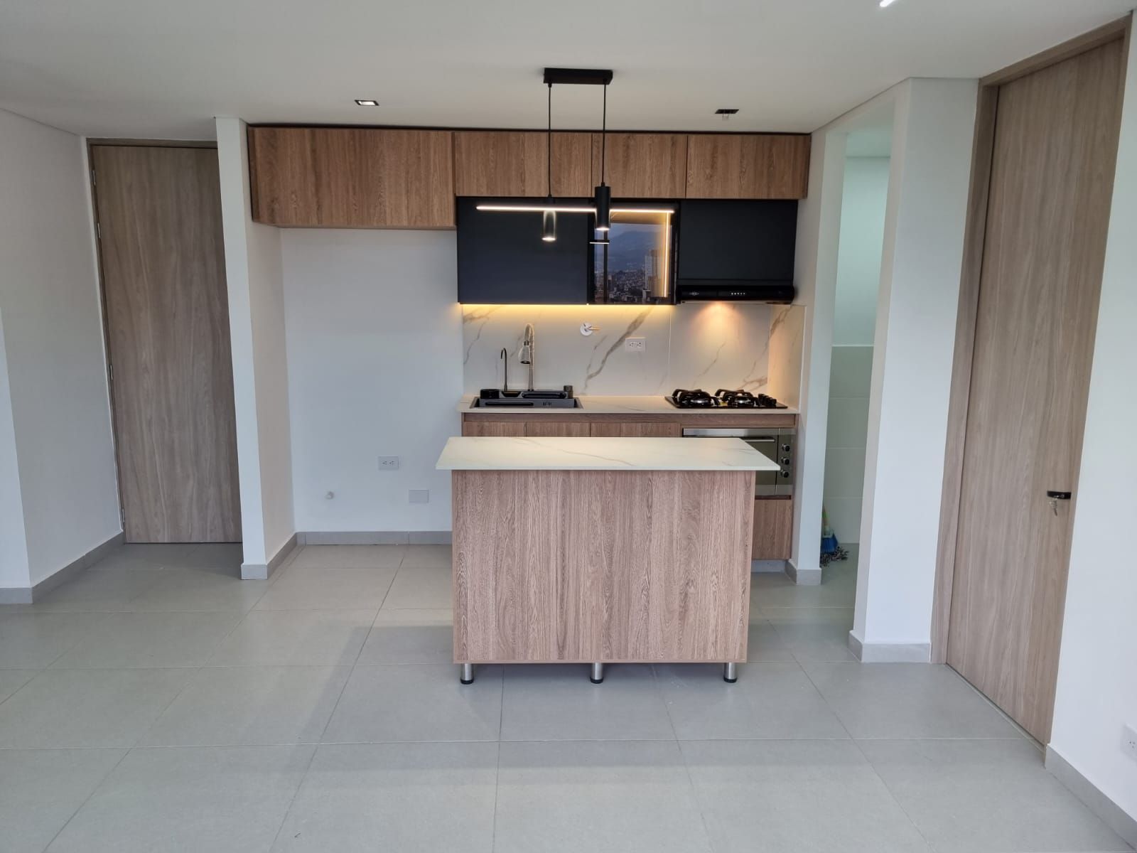 Apartamento en arriendo Antioquia Bello Zona Industrial No 1 62 m2 Habitaciones 2 Baños 2 Garajes 1 Precio $2500000