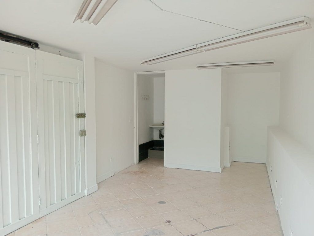 Local en arriendo Antioquia Medellín Calle Nueva 17 m2 Habitaciones 0 Baños 1 Garajes 0 Precio $3300000