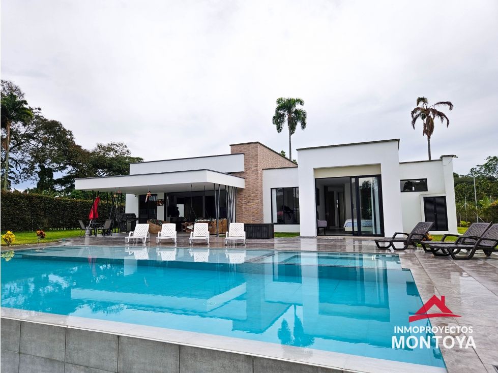 Casa Campestre en arriendo Risaralda Pereira Pereira 264 m2 Habitaciones 4 Baños 6 Garajes 2 Precio $11000000