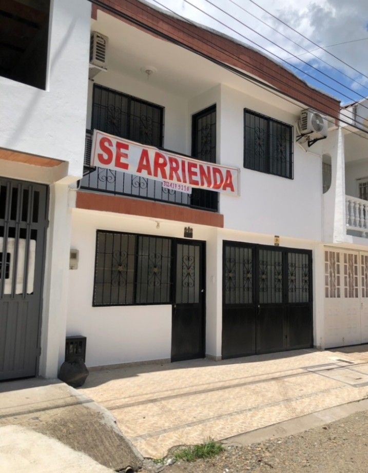 Casa en arriendo Meta Villavicencio Aranjuez Et I 180 m2 Habitaciones 4 Baños 3 Garajes 1 Precio $2350000