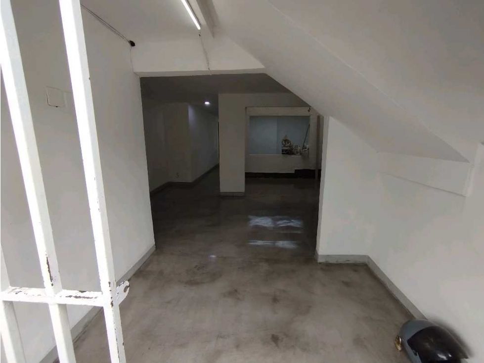 Local en arriendo Antioquia Medellín Granada 160 m2 Habitaciones 0 Baños 2 Garajes 0 Precio $6500000