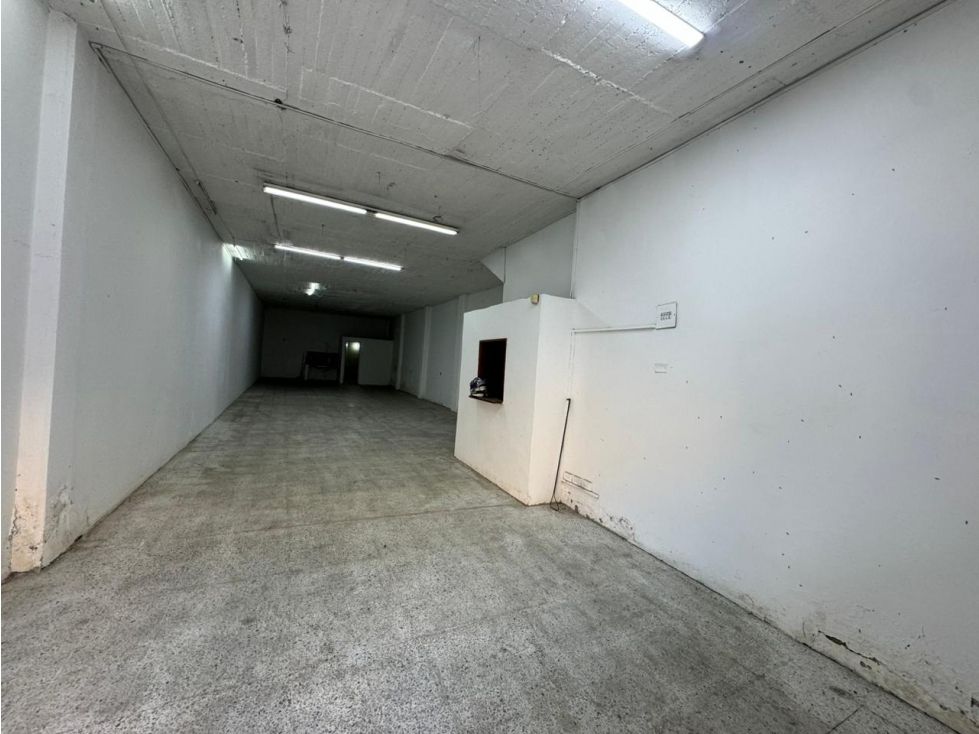 Local en arriendo o venta Antioquia Bello Andalucía 126 m2 Habitaciones 0 Baños 1 Garajes 0 Precio venta $1500000000 Precio arriendo $7000000