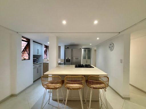 Apartamento en arriendo Antioquia Medellín El Tesoro 160 m2 Habitaciones 3 Baños 3 Garajes 3 Precio $7000000