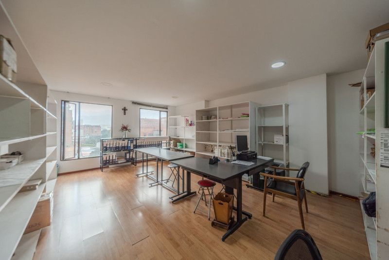 Oficina en venta Cundinamarca Bogotá Molinos Norte 56 m2 Habitaciones 0 Baños 1 Garajes 0 Precio $270000000