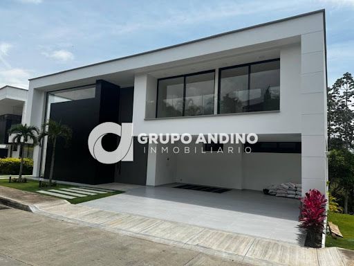 Casa Campestre en arriendo Santander Piedecuesta Cr Buenaventura 715 m2 Habitaciones 5 Baños 7 Garajes 3 Precio $31300000