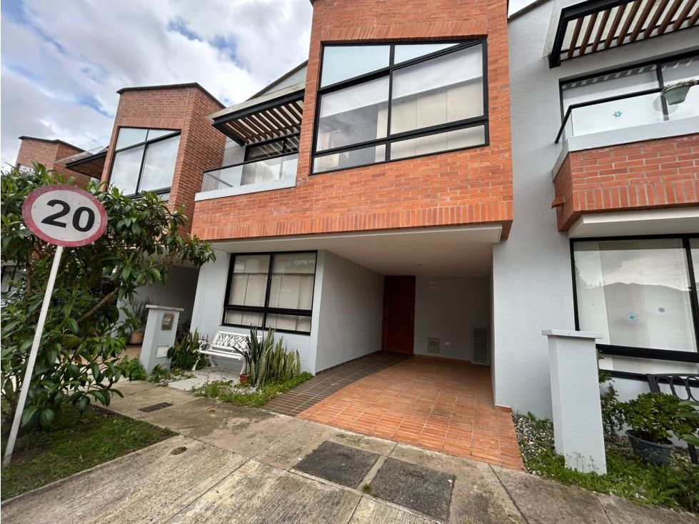 Casa en venta Antioquia La Ceja Fray Eugenio Ramirez Salazar 160 m2 Habitaciones 3 Baños 3 Garajes 1 Precio $850000000