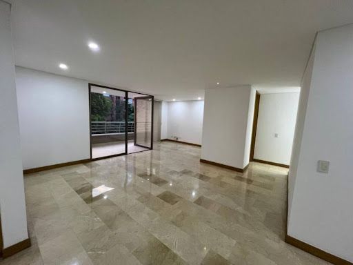 Apartamento en arriendo Antioquia Medellín Alejandria 135 m2 Habitaciones 2 Baños 3 Garajes 2 Precio $6700000