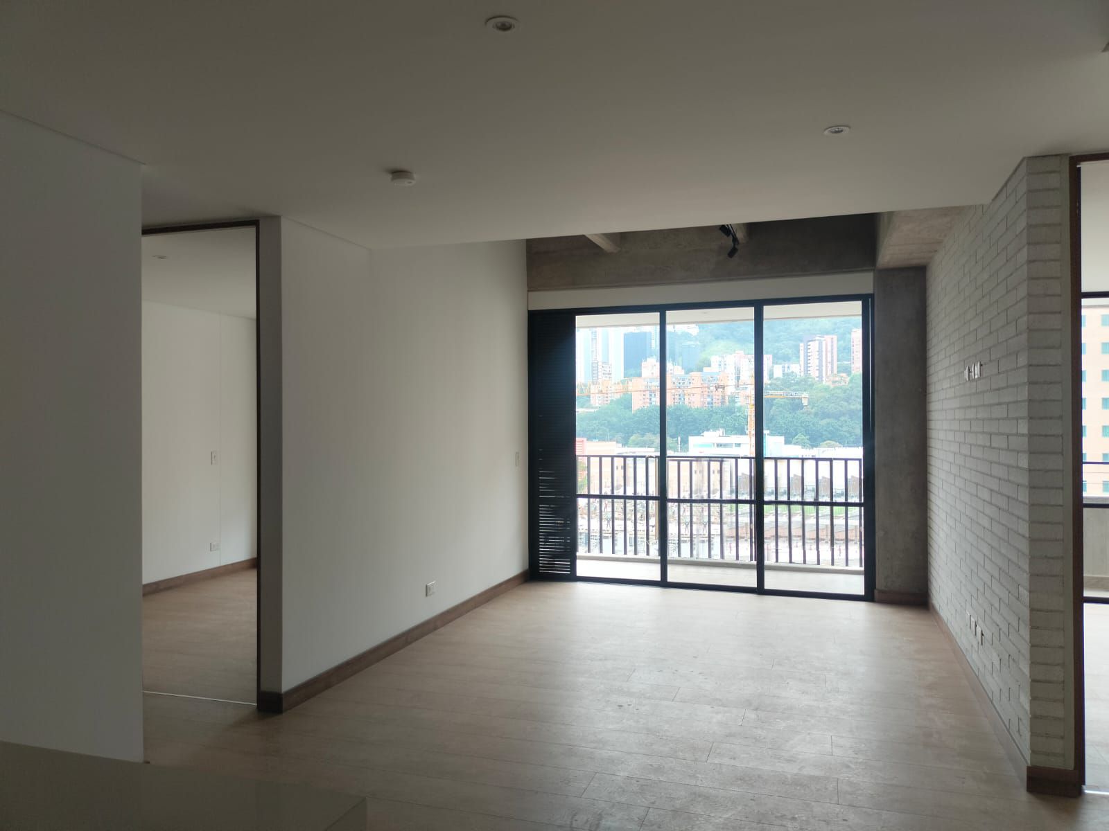 Apartamento en arriendo Antioquia Medellín Villa Carlota 94 m2 Habitaciones 2 Baños 3 Garajes 1 Precio $5150000