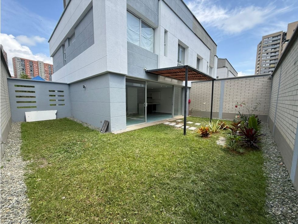 Casa en venta Antioquia Rionegro Ub Lotus Et I 290 m2 Habitaciones 3 Baños 3 Garajes 2 Precio $1310000000