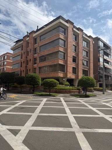Apartamento en arriendo Cundinamarca Bogotá Santa Bibiana 166 m2 Habitaciones 2 Baños 4 Garajes 2 Precio $6700000