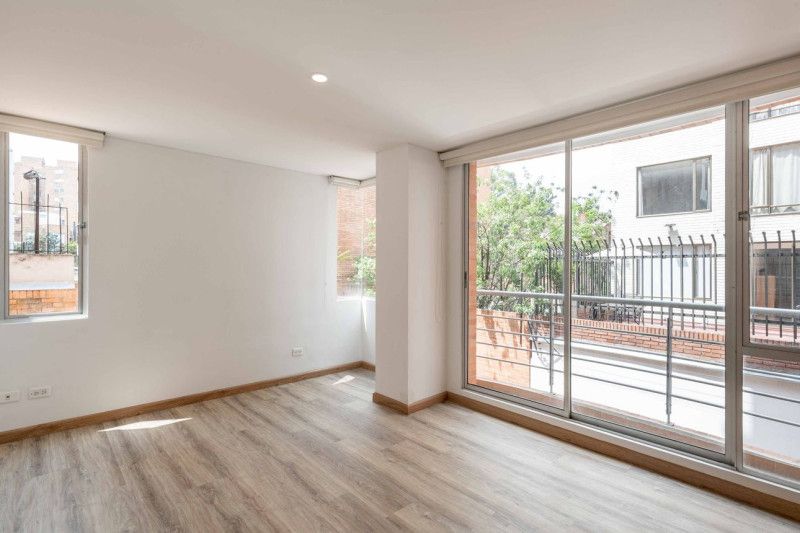 Apartamento en venta Cundinamarca Bogotá Ub Santa Coloma 52 m2 Habitaciones 1 Baños 1 Garajes 1 Precio $450000000