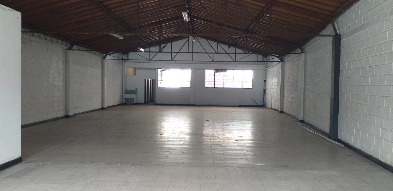 Bodega en arriendo Antioquia Medellín Guayabal 294 m2 Habitaciones 0 Baños 1 Garajes 0 Precio $8750000