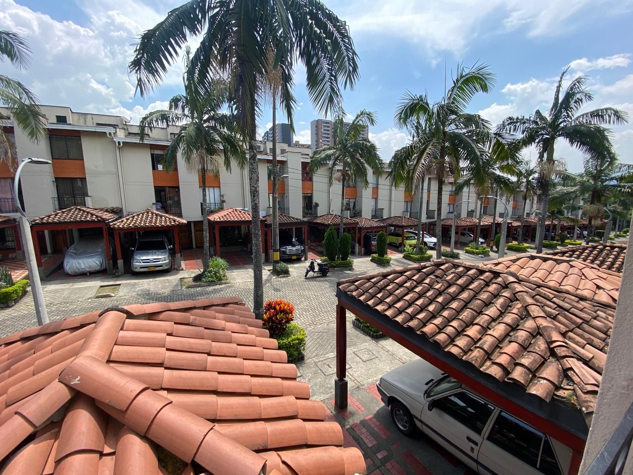 Casa en arriendo Antioquia Medellín San German 80 m2 Habitaciones 4 Baños 3 Garajes 1 Precio $3600000