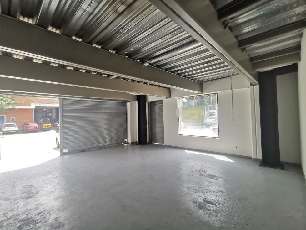 Local en arriendo Antioquia Medellín Tenche 100 m2 Habitaciones 0 Baños 2 Garajes 0 Precio $9500000