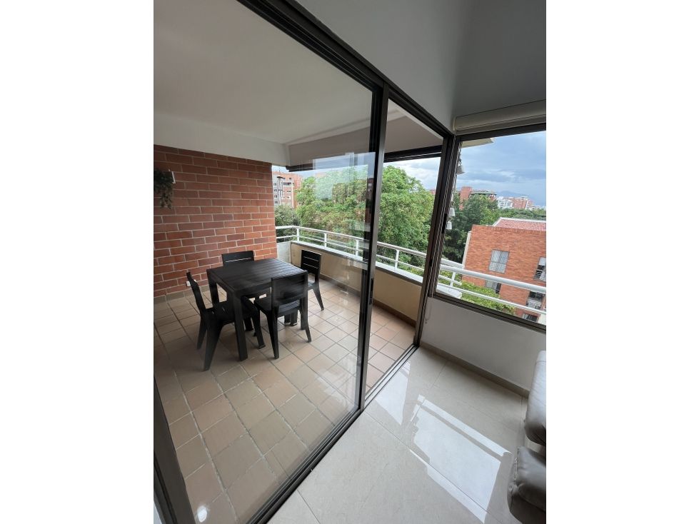 Apartamento en venta Valle Del Cauca Cali Urbanización Ciudad Jardín 135 m2 Habitaciones 3 Baños 3 Garajes 2 Precio $715000000