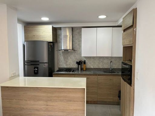 Apartamento en arriendo Antioquia Envigado Loma Del Barro 75 m2 Habitaciones 3 Baños 2 Garajes 1 Precio $3500000