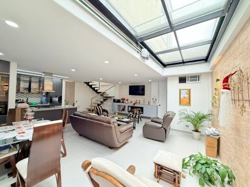 Casa en venta Antioquia Rionegro Gualanday 172 m2 Habitaciones 3 Baños 4 Garajes 2 Precio $1130000000